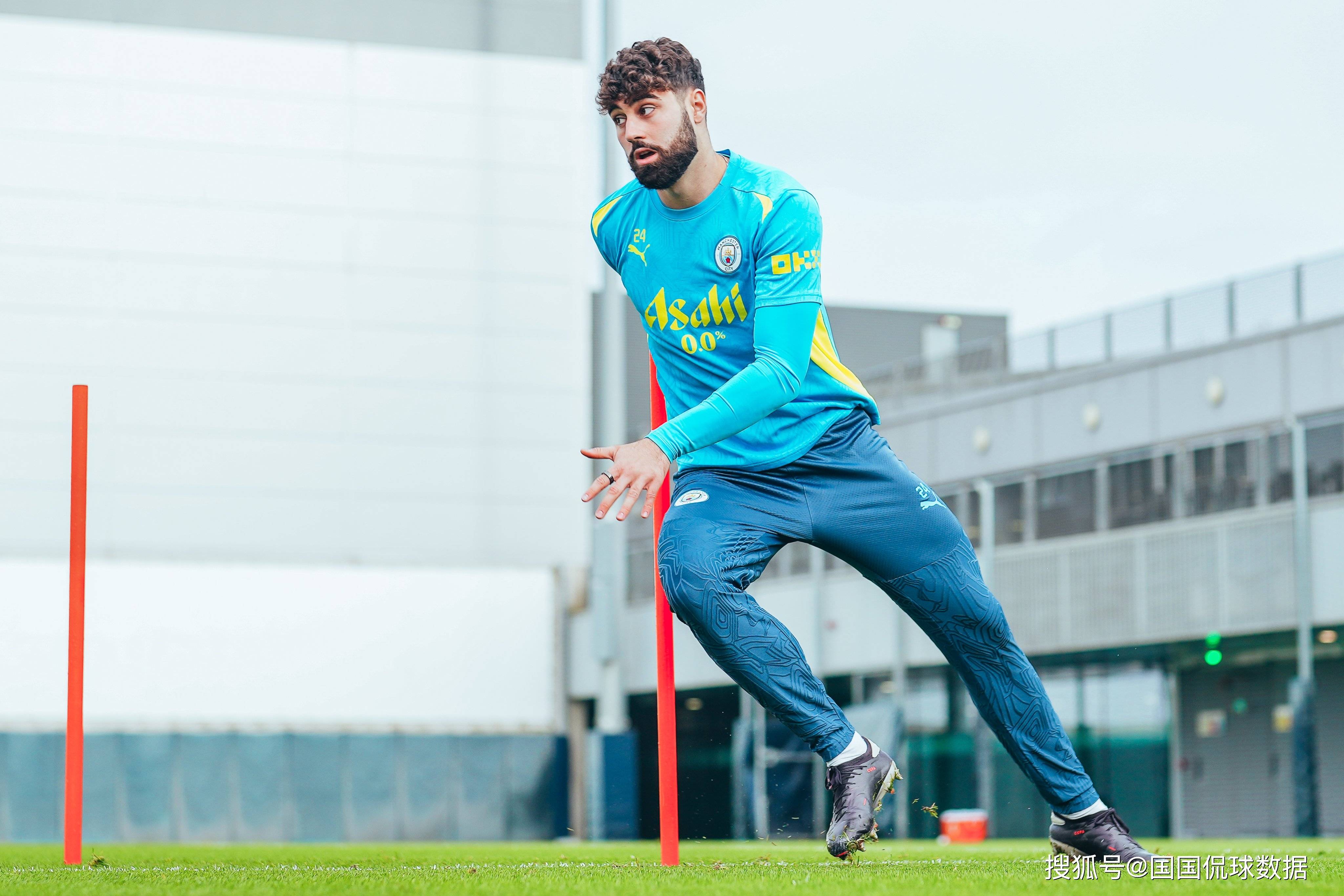 包含英超倒计时，布莱顿今晚单刀错失，细节引发关注，球迷炸锅，训练强度明显提升的词条