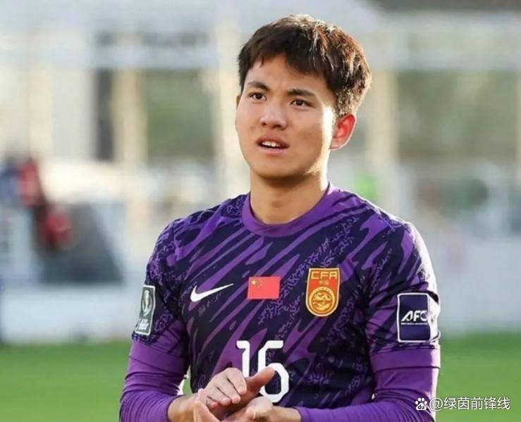 包含赛地聚焦——欧联加时末段热度飙升；上海申花豪取连胜；管理层满意；纪律约束更严格的词条